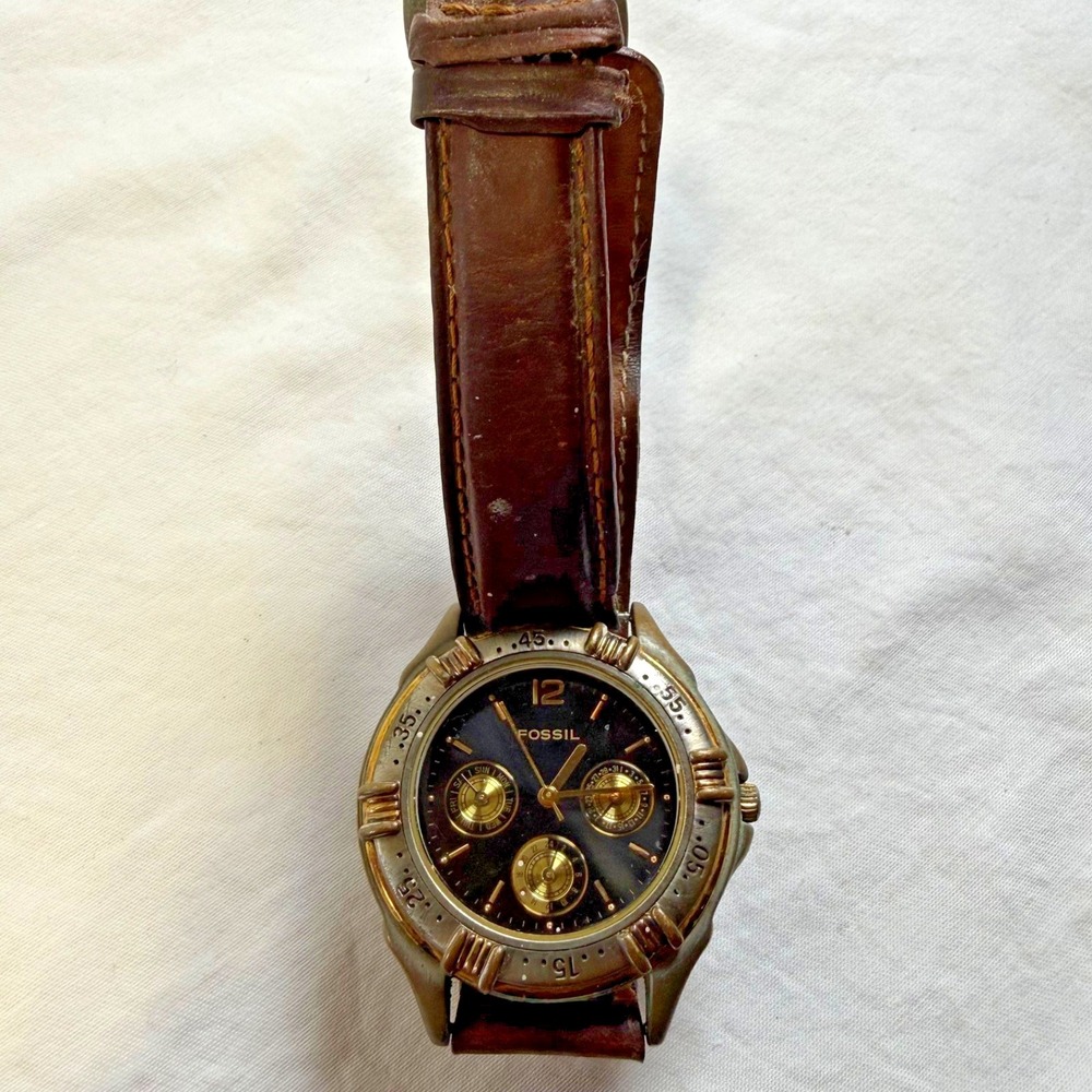 Vintage Fossil Men's Watch Day/Date Rotating Bezel Japan Wristwatch